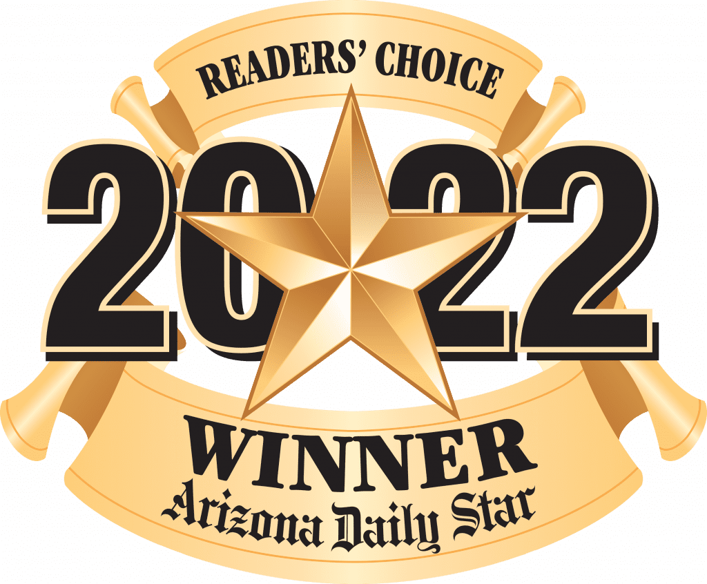 A gold star with the words readers choice 2022